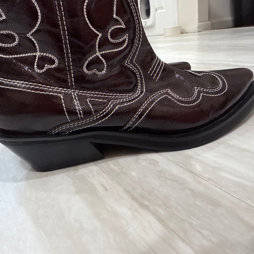 Ganni Dark Olive Egret Embroidered Western Boots Heart Stitching Size 40 - Picture 6 of 13